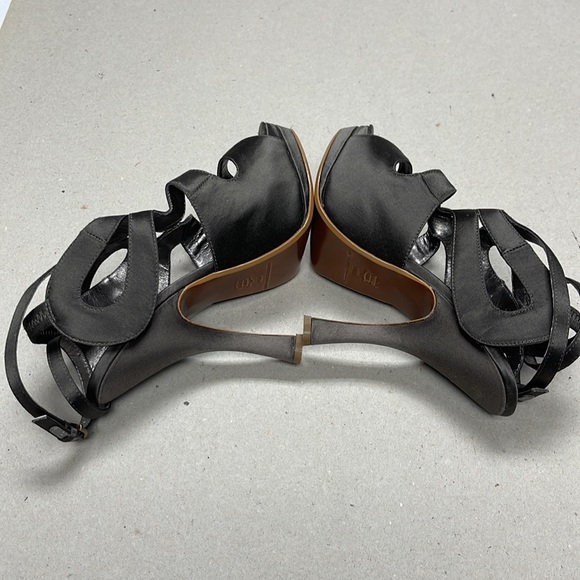 NWOT Leon Max Shoes, Color more like Coffee - Picture 6 of 8